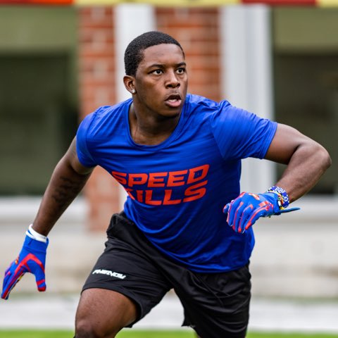 PhenomElite's tweet photo. We proudly welcome Kazarius “KZ” Adams, an up and coming offensive weapon from Georgia State University, as our newest endorsed Division 1 athlete.

#Phenom x #KZAdams #Superman #NIL https://t.co/Xt8gYnz9zI