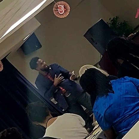 LaQuitaCarter2's tweet photo. @ReynoldsElem is on a roll! The energy in this room is unmatched. I am excited to welcome our staff back for an amazing year. It's GROW time!
#divinebydesign
#theexemplar
#opportunityculture
#firstyearprincipal
#firstyearassistantprincipal https://t.co/BDBGuFap9E