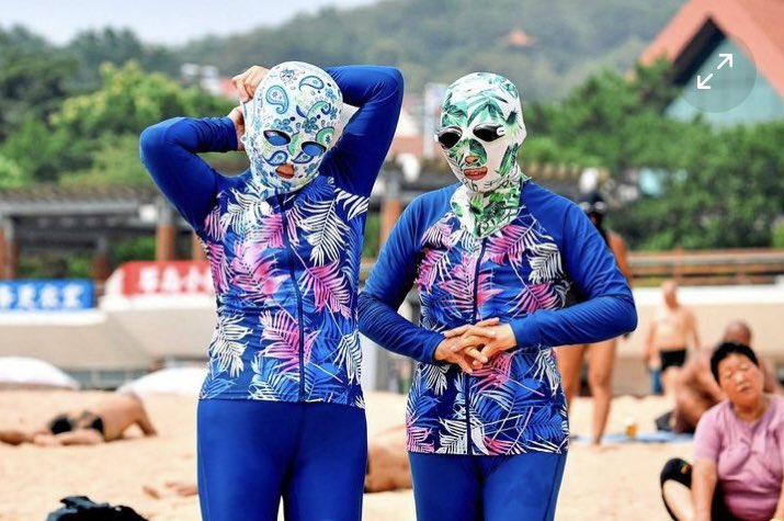 Next level (?) UV-protection: #facekini in China. #uvprotection #sunprotection #sun #dermatology #skincancer Foto: APA/AFP/STR