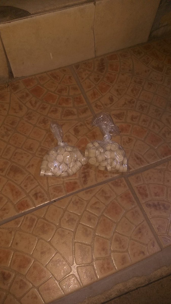 eye_unit's tweet photo. We came, we saw, we arrested..
Intel driven operation resulted in over 150 Mandrax drugs taken off the streets of Soweto. Including 1 illegal firearm. Suspects and evidence booked.
#asidlalinotsotsi
#eyeopsinterventionunit https://t.co/kMU0tPAx4u