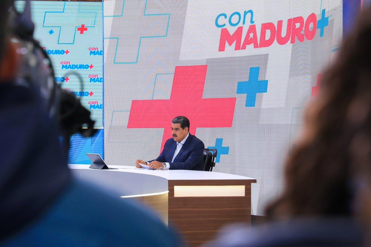 Si hay algo que me causa indignación es el burocratismo, porque afecta los derechos del Pueblo. Muchos funcionarios públicos, por dejadez y desidia, abandonan o congelan proyectos que benefician a las comunidades. ¡Cero tolerancia! ¡Caiga quien caiga!