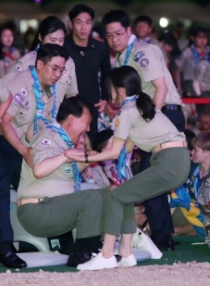 손님 2차가셔야죠....
언능 일나세요~~