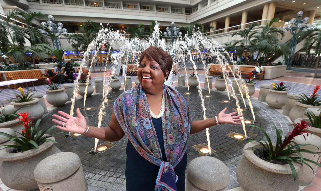 orlandosentinel's tweet photo. Orlando International Airport’s voice: Carolyn Fennell retires after 43 years https://t.co/p6q5UGxmAI https://t.co/kUjt8RDkEh