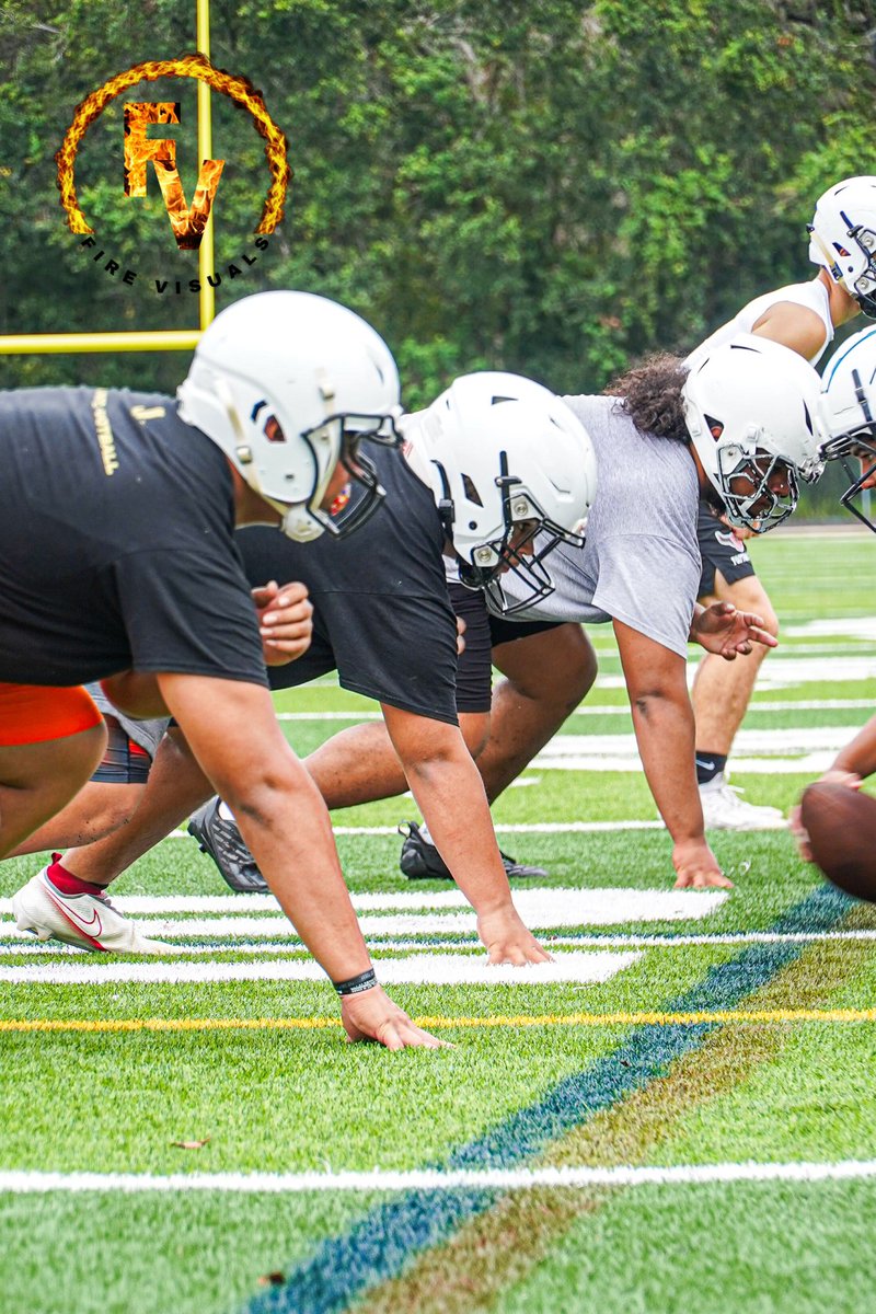 firevisuals__'s tweet photo. Bloomingdale Bulls 🤘🏾🐂 https://t.co/FKGVjoNtIS