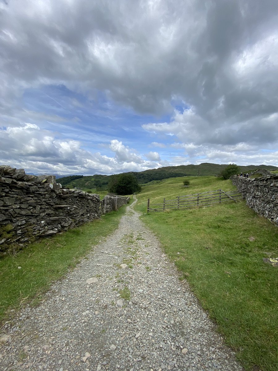 Sheilakit's tweet image. Hike to Wansfell Pike, Troutbeck and circle back to Ambleside #3for3