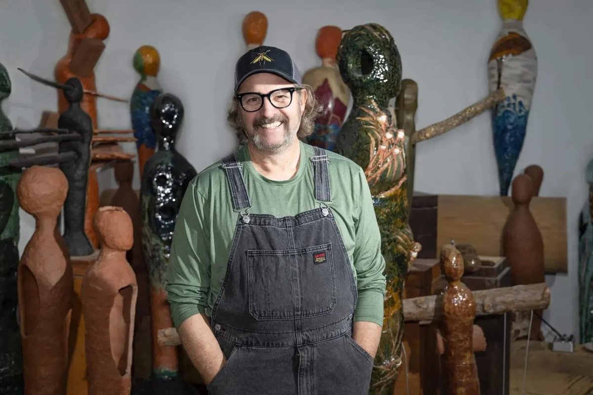 SolarArtsBuild's tweet image. Tonight is the opening of ‘Looking Down’ a new exhibition by Greg Volker Arts. 5-9pm 2nd floor with live music and an artist talk at 8:30pm. #SolarArts