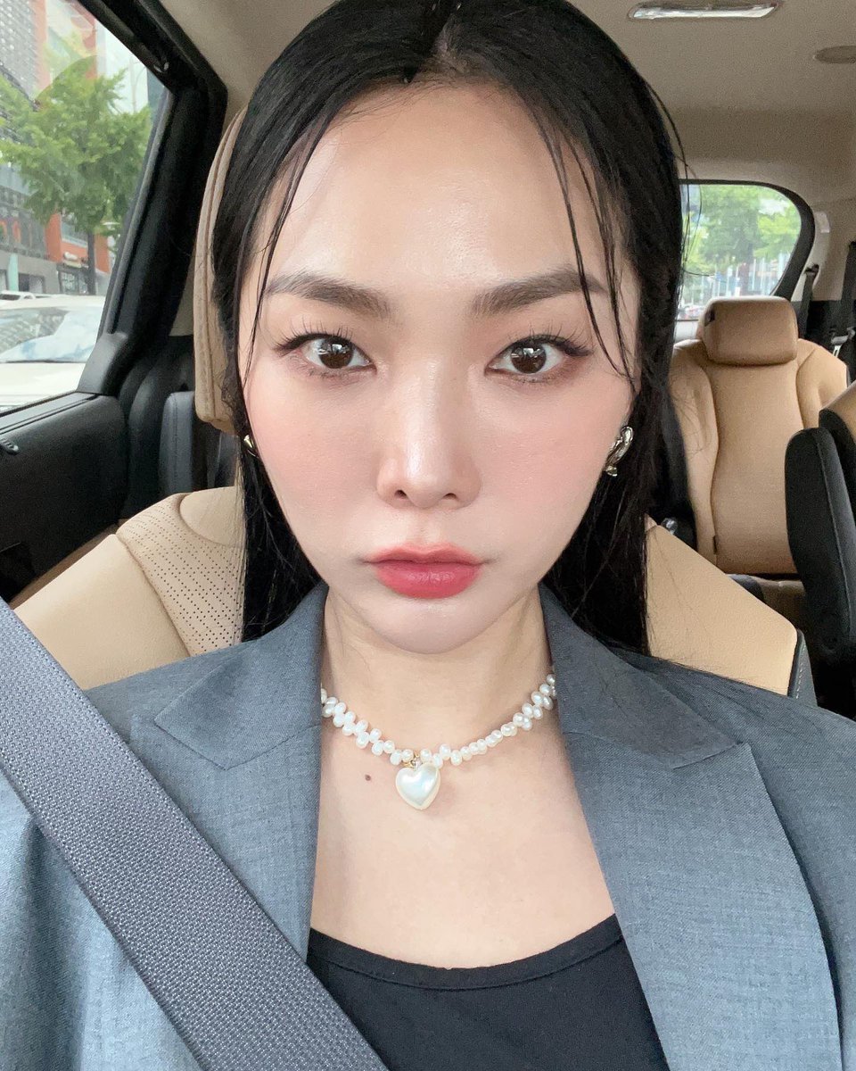 whale_0826's tweet photo. 2023 고래픽허니제이 https://t.co/8PscJwlWjX