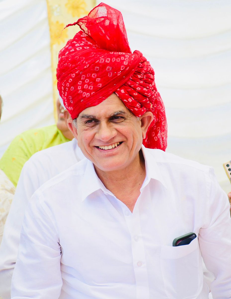 prakharvishnoi's tweet photo. ये ‘असामाजिक तत्वों से  समाज को बचाने की लड़ाई है।

इस संघर्ष में, सत्य मेरा अस्त्र है, और सत्य ही मेरा आसरा!

@bishnoikuldeep @bbhavyabishnoi @Devendraburia #समाज_हितेषी_देवेन्द्र_बुड़िया https://t.co/3ofkT2jssE