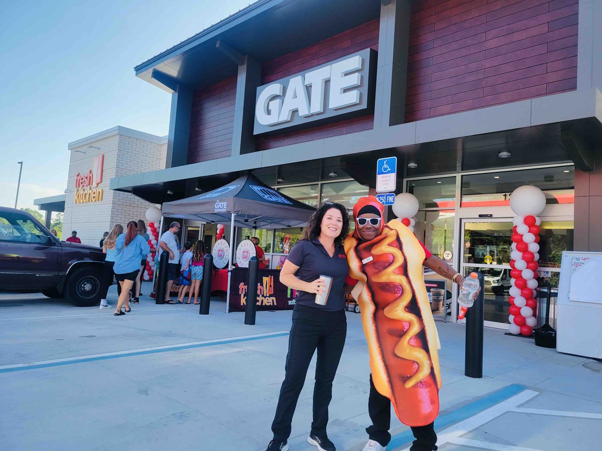 SchererNFL's tweet image. Come on out to the new GATE station #1236 at the corner of New Berlin Road &amp;amp; Yellow Bluff Road in Jacksonville today for their GRAND OPENING!!! 

#morepicstocome #grandopening #GATE