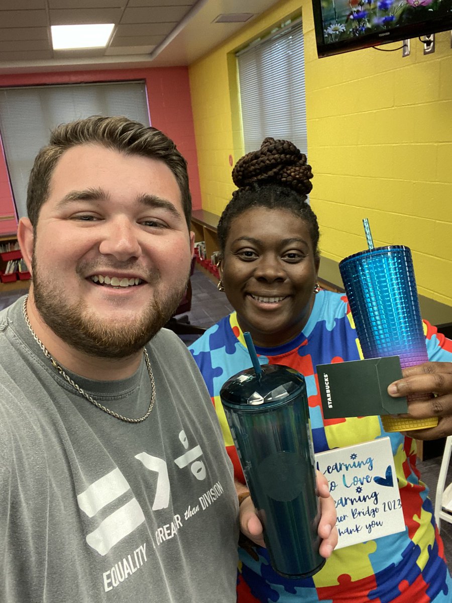 #SummerBridge2023 was a great camp! The kids were amazing and the staff was THE BEST! Check out @slittle508 and I being the #TwitterWinners! (@hartyhartteach tied, too!) 

#TeamUCPS #EmpoweredEd  #NCSummer2Excel #BeTheBest @chrisscloset