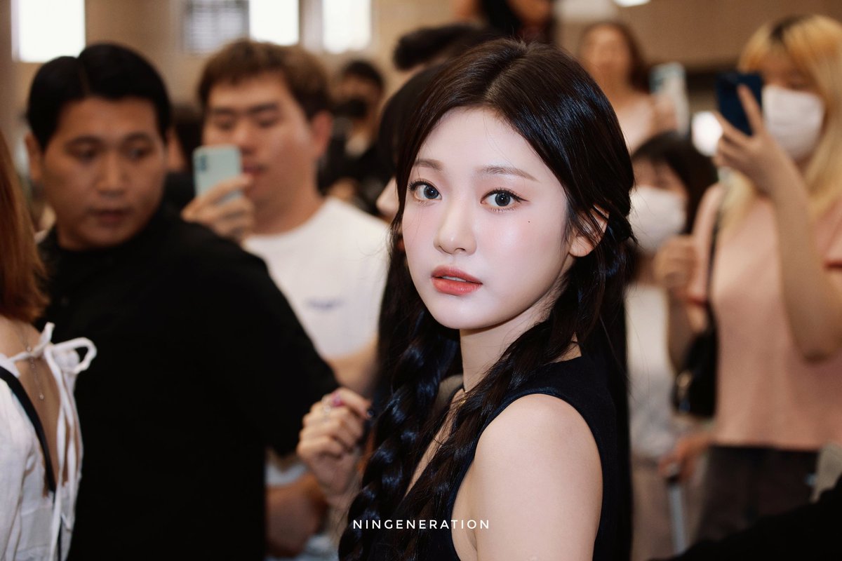 aespaining's tweet image. 🖤