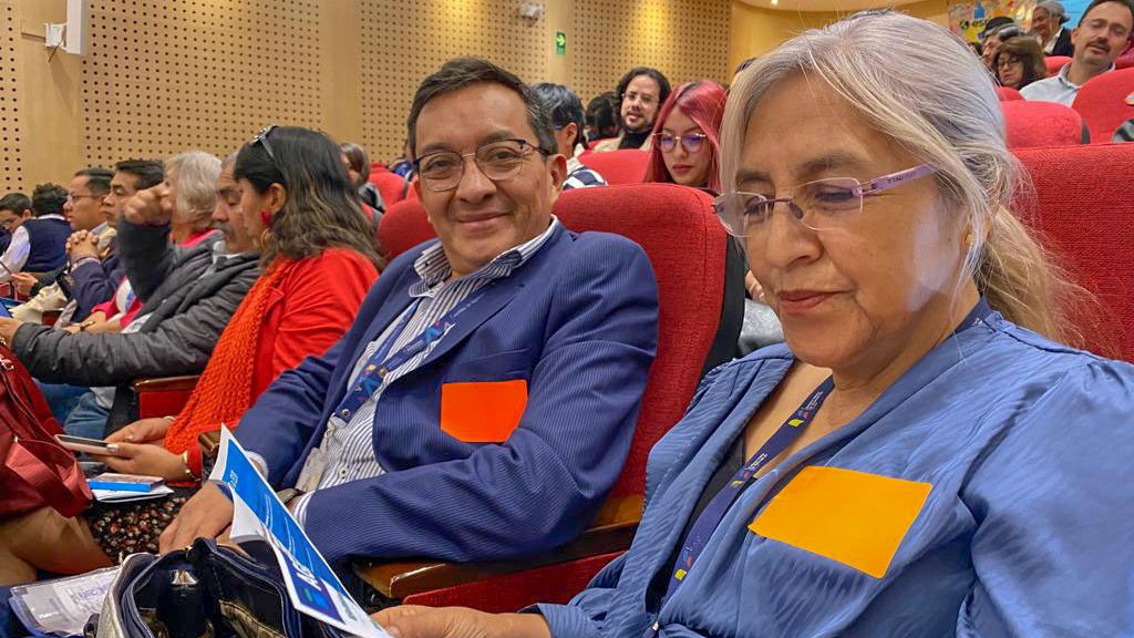Educacion_Ec's tweet photo. 🔴 [FACEBOOK LIVE] Te invitamos a seguir en vivo el "3.º Encuentro Camino hacia la #TransformaciónEducativaEc: miradas y perspectivas de la investigación para la mejora de los aprendizajes", participa la ministra @mariabrownp.

El encuentro reúne a expertos nacionales e internacionales, a fin de generar espacios de diálogo, sobre los principales retos y desafíos de la educación. ➡️ https://t.co/uwaZ21HMca

📌 Preguntas y comentarios, interactúa en ➡️ https://t.co/PC4gzhs8PP

¡#NuestroTrabajoContinúa en beneficio del Ecuador!