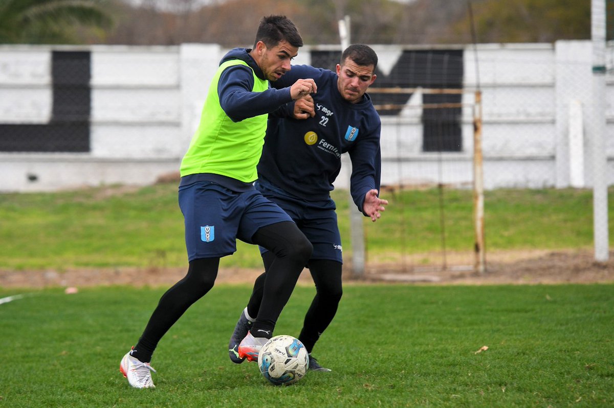 umfc1921's tweet photo. Entrenó la celestina!

#UruguayMontevideofc https://t.co/JlRsqq2mU5