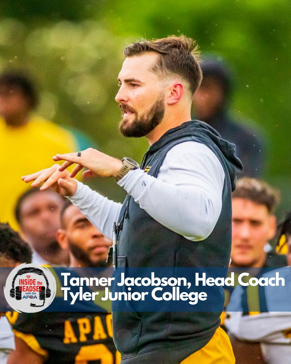InsideTheHeadst's tweet photo. Today on ITH we are featuring @TJCFOOTBALL Head Coach @CoachJacobsonTJ 

🏈 Friday Night Lights
🏈 Becoming a Head Coach
🏈Hiring Assistants
Watch &amp; Listen 🔗⬇️

📺https://t.co/qm3jMWjVze
🍎https://t.co/dubJC1grp6
🎧https://t.co/6qZ9hxooJ8 https://t.co/dK22dNMGbc
