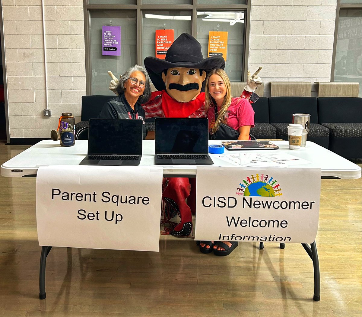 Welcome @CHS_9 Families! Schedule pick up for the class of 2027. #CISDESLBIL @CISDESLBIL