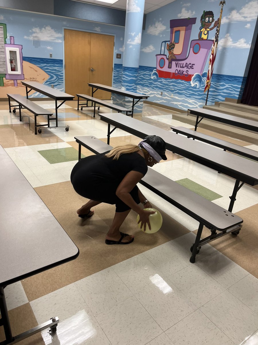 Lauren Barton tweet media