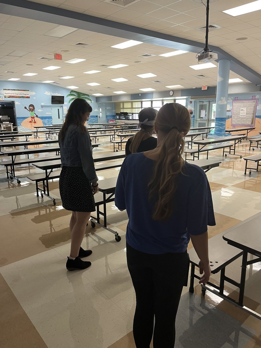 Lauren Barton tweet media