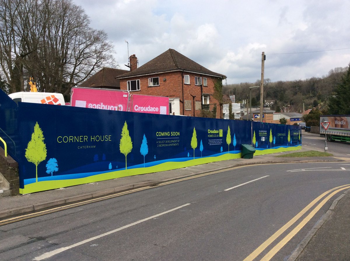 RightonLimited's tweet photo. Now in stock at Leeds Service Centre: 2mm ACM Hoarding sheet in 240mm x 1220mm and 3050mm x 1500mm sheet sizes.

Please contact Leeds Service Centre on 0113 386 3280 or email us via our contact form here:
https://t.co/7F0F5BZRJm https://t.co/i3U3OZEhtw