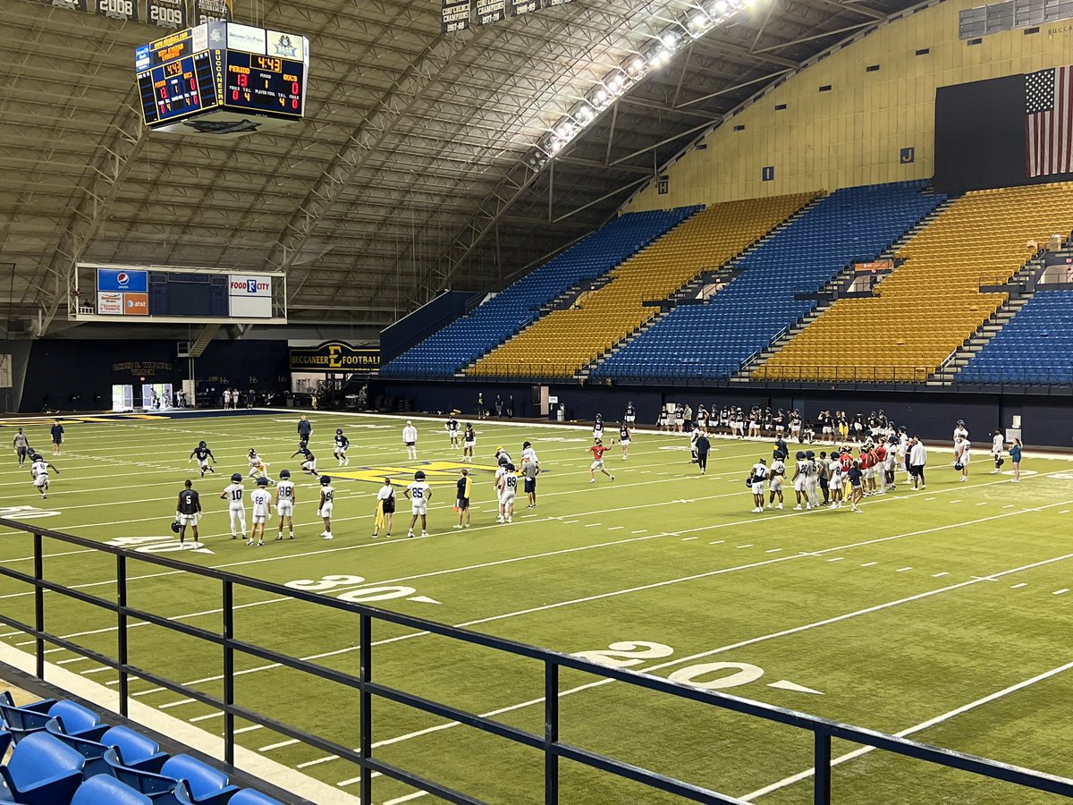 A great place to have when the weather doesn’t cooperate ⛈️

#ETSUTough 🏴‍☠️