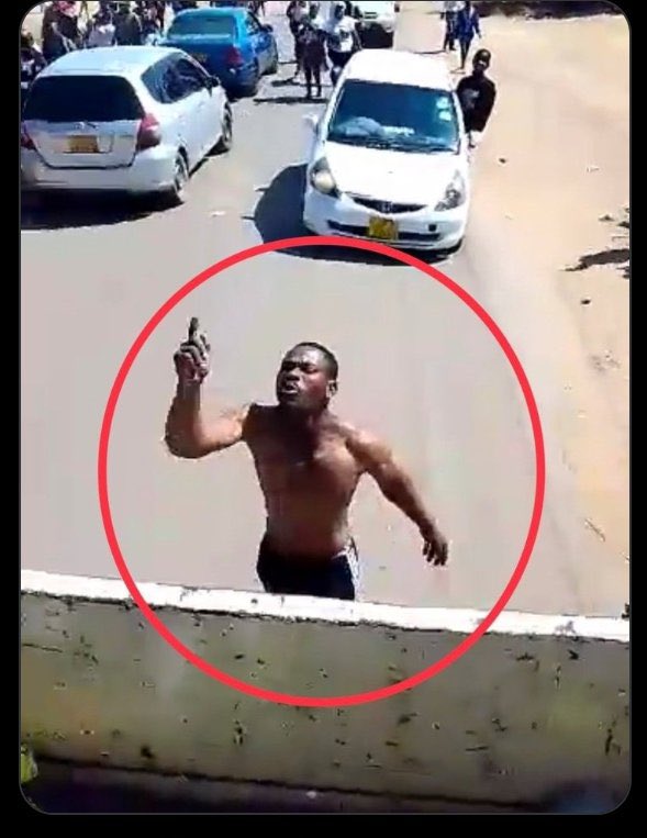 MakomboreroH's tweet photo. REPOST TO MAKE HIM POPULAR!

This thug is called COURAGE KUTIRA

He lives in Glen View 1.

He is the gang-leader of Zanu PF youths who stoned and killed Tinashe Chitsunge today.

They were ordered to ambush a @CCCZimbabwe rally by Aspiring Zanu PF MP Fundukwa.

He was recorded on video bragging that @PoliceZimbabwe will never arrest him.
#NoToPoliticalViolence