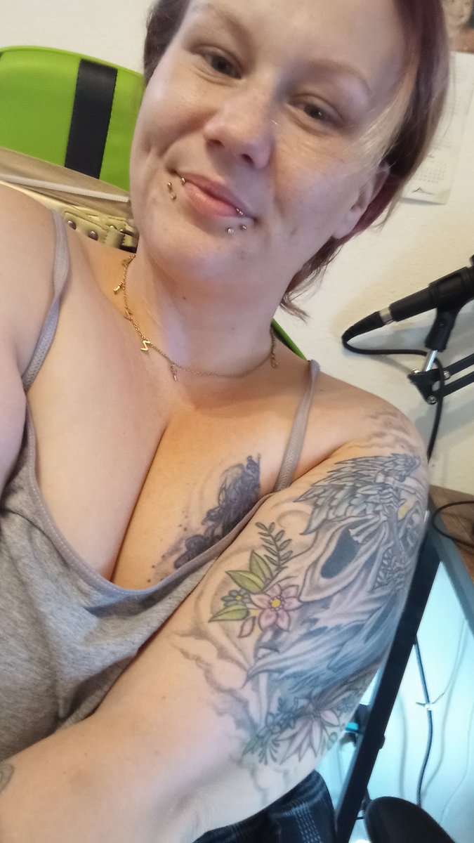 DizzyRo55's tweet photo. Feeling cute 🥰 https://t.co/rjPoOaAkrh