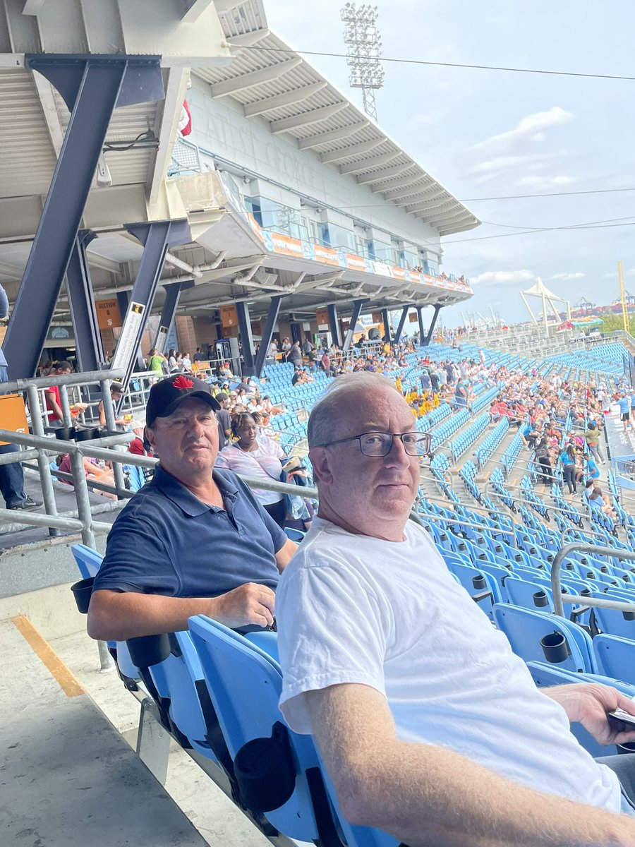 KingcougarMike's tweet photo. #AtlantucLg 3️⃣ (2 2023) @gilligan80 @DavidBSack @velcrobaby @salgualtieri @eddiesofficials @QuarterRico @_RF30 @rstones199 @JohnnyKamen @royaltytoursusa @johnnysfgiants ##YorkRevolution at #SIFerryHawks w RICHODD &amp; FrankAnuchiarico (🦆) https://t.co/k5EnrT2u2D