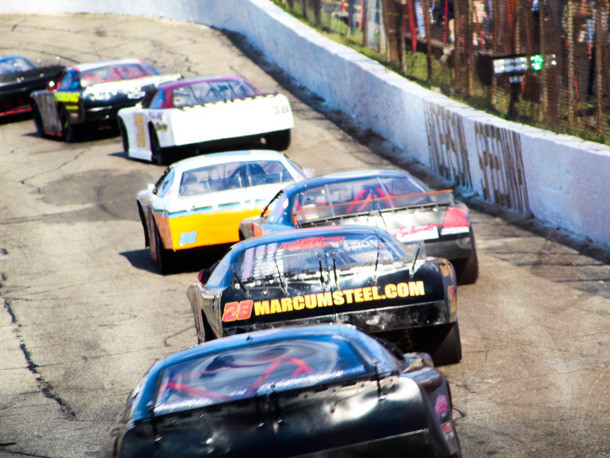 AndersonSpeedwy's tweet image. 200 laps. 50 miles. 1 winner.

The Madison County 200 with the CRA Late Model Sportsman series is only 2 days away!

Watch LIVE on @RacingAmerica!

Race info:
buff.ly/3Kk6FSG 

📷 Ryan Lentz Jr.