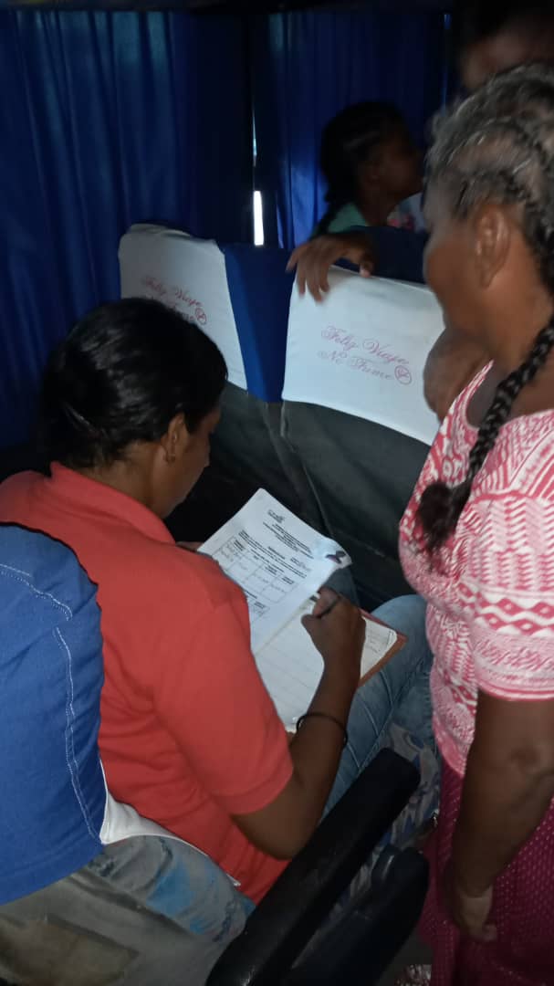 cmdnapc's tweet photo. Siguiendo instrucciones del alcalde @JCbetancourt72 nuestros funcionarios apostados en el #puntodecontrol del @terminalpc previenen que los niños y adolescentes que se trasladan a #SanCristobal lo hagan con sus permisos de viaje... @apuertocabello https://t.co/UIRsTM5QUa