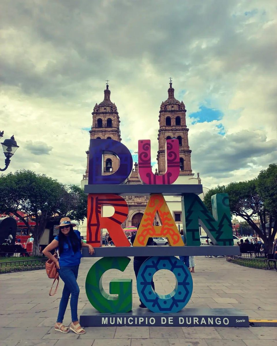 DMPTDgo's tweet image. ¡Enamorados de #Durango!
¿De dónde? De Sinaloa, Coahuila, Chihuahua, CDMX, Nuevo León, Arizona, Illinois y Texas.
Recibimos a quienes nos visitan con los brazos abiertos y esperamos tenerlos pronto de regreso. #SorpréndeteDeDurango