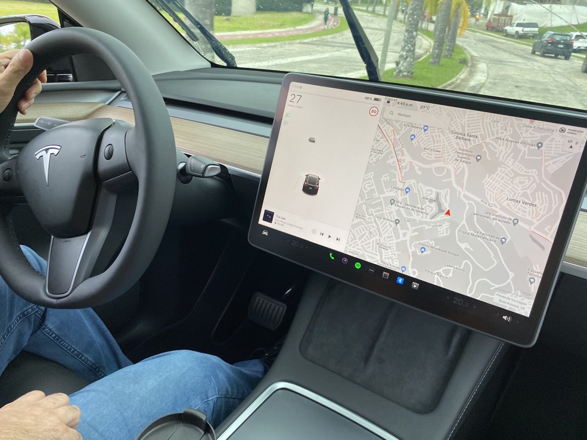 dalosulises's tweet photo. El nuevo TESLA el futuro ya llegó https://t.co/VY6US1EgOI