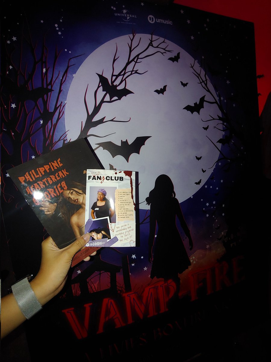 marielelou24_1D's tweet photo. WHAT A FANG-CY NIGHT β¨π©Έ Thank you once again for inviting us @UMUSICPH!! π§ππ #ORVampFireNight #GUTS #vampireor2 https://t.co/GMm8dmWcHQ