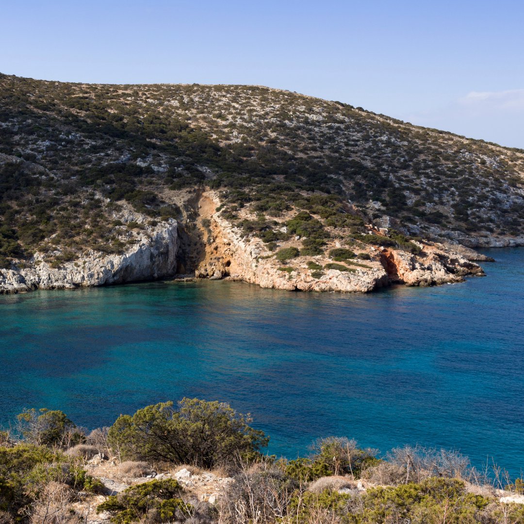 TREKKINGHELLAS's tweet photo. Σήμερα ταξιδεύουμε στο "Νησί του Ήλιου"! 🌞
Η Σχοινούσα προσφέρει μια όαση φυσικής ομορφιάς και έναν αυθεντικό τρόπο ζωής που σίγουρα θα σε μαγέψει!
Μάθε περισσότερα στο #NewBlogPost: https://t.co/D5aoZ3WeA4
#TrekkingHellas #Schinoussa https://t.co/9huhEWnFat