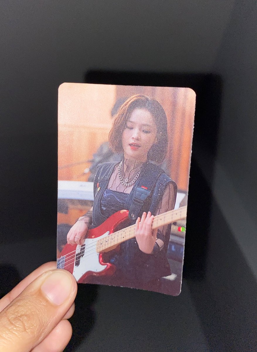 goodmidoringg's tweet photo. happy birthday, rockstar midoring!❤️

#미도링_오늘은_생일파이
#CutiePieSuperstarMidoring https://t.co/72hMya7XQm