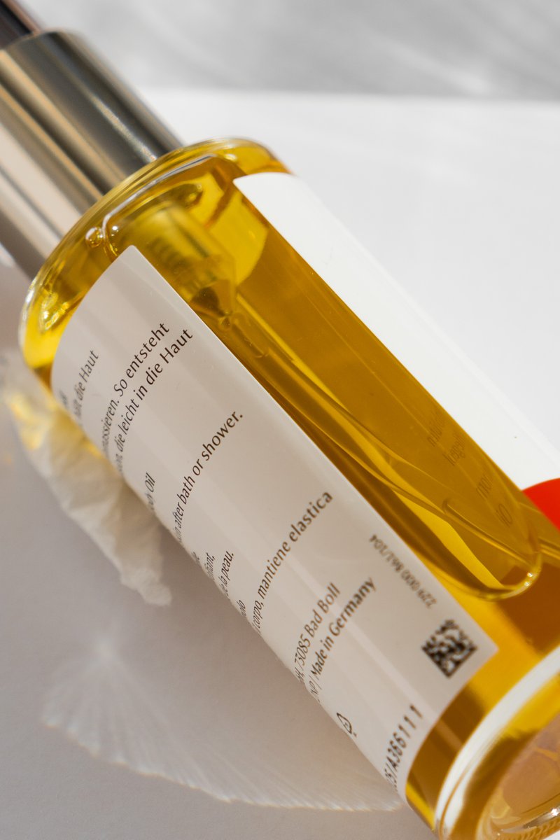 Brighten your body care routine - 

Uplift body and mind with our Lemon Lemongrass Vitalising Body Oil, the perfect addition to your summer body care routine. 

Shop now>> fal.cn/3Ar3R