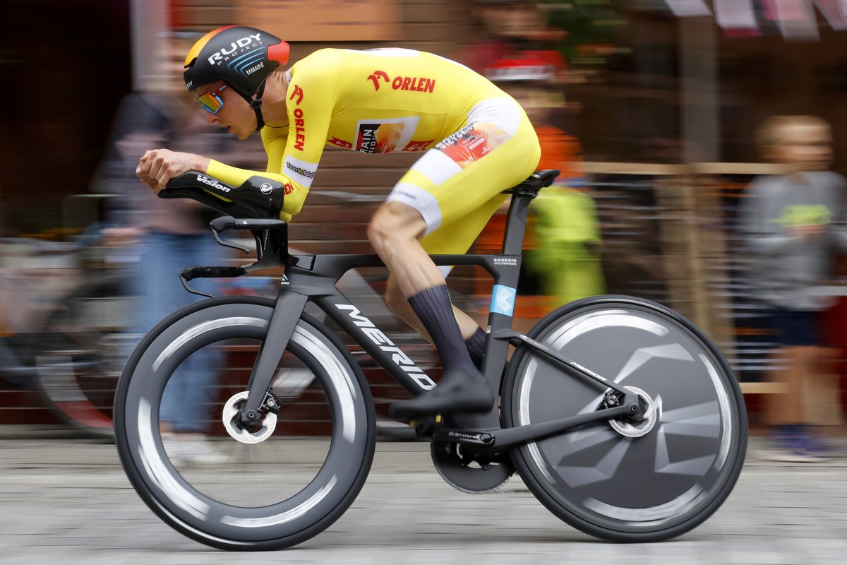 BHRVictorious's tweet photo. 🇵🇱 #TDP2023 

@matmohoric rode the time trial of his life to finish 11th in Katowice, ensuring that he takes the yellow jersey into the final stage of @Tour_de_Pologne.

#RideAsOne #rideforGino

📸 @SprintCycling https://t.co/7952hmrLbN