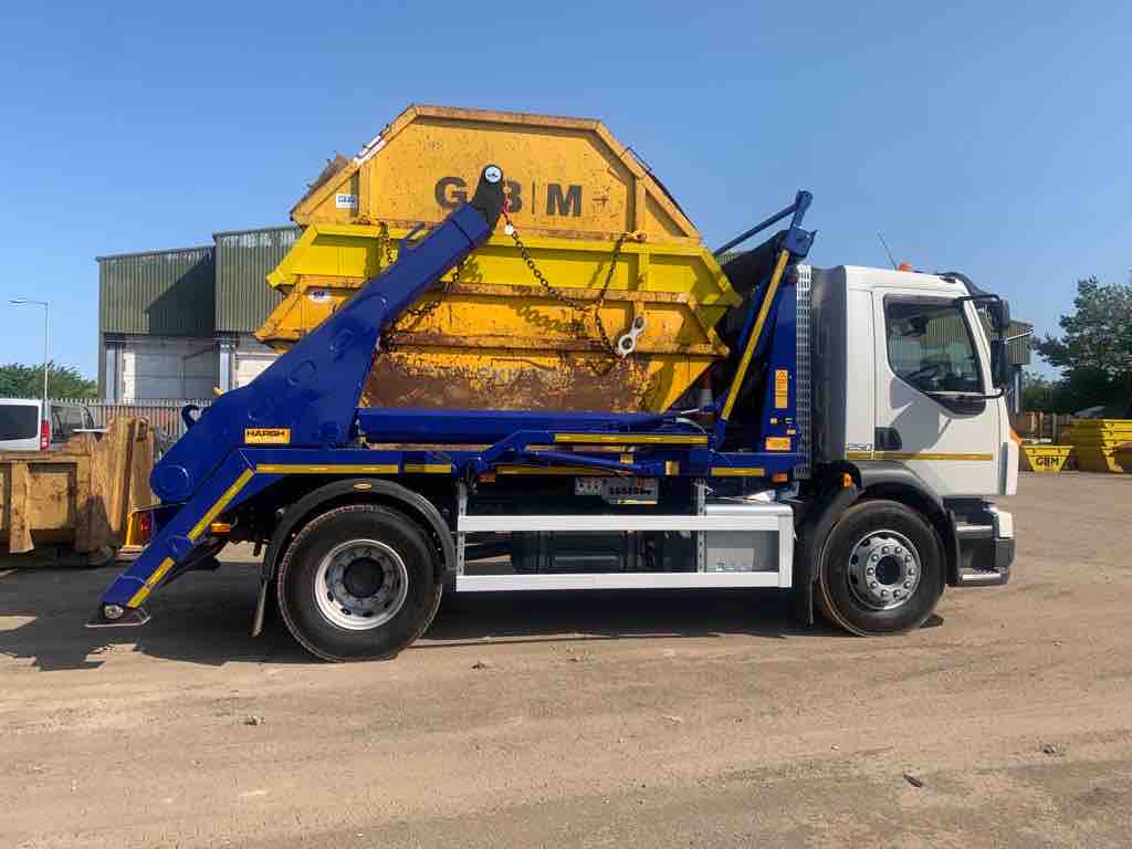 Our most popular skiploader model, HS14T, is built to take everything you can throw at it. Commonly mounted on an 18t GVW chassis, it has a 14-tonne lift capacity.

#Harsh #Skiploader #Volvo