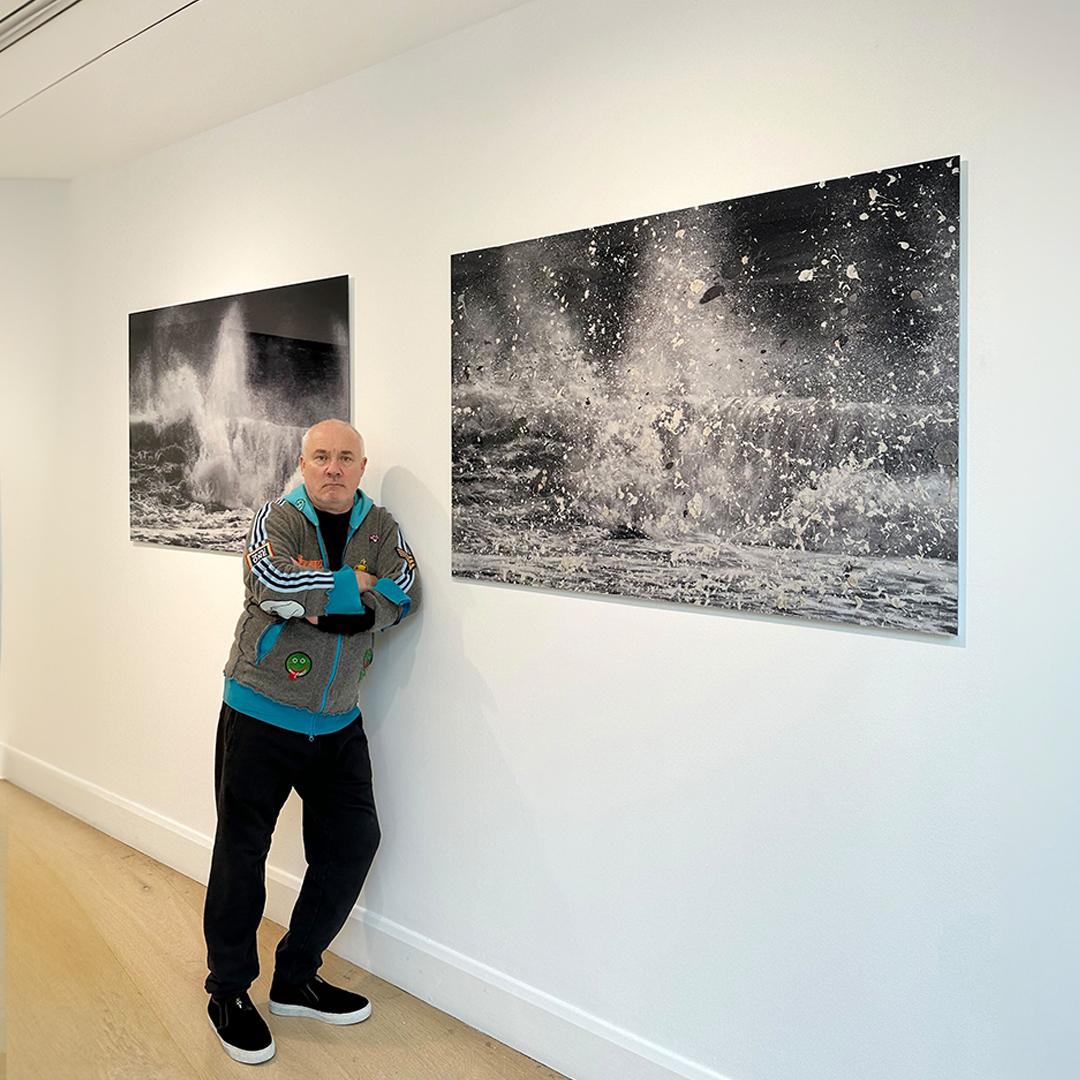 New print drop with <a href="/HENI/">HENI</a> of 12 new prints “where the land meets the sea”. Anyone interested can go see the prints and the show at Phillips, Berkeley Square.

 Print drop finishes 14 August 2023 at 17:00 BST.
🔗heni.com/editions/where…