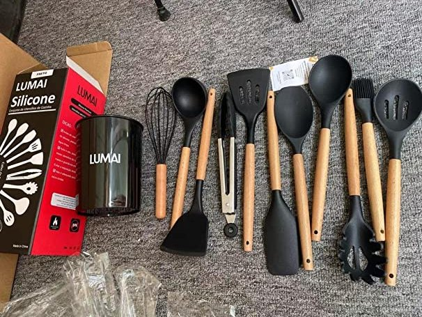 Kit 12 Utensílios De Cozinha Em Silicone E Cabo De Madeira LUMAI Cor:Preto
