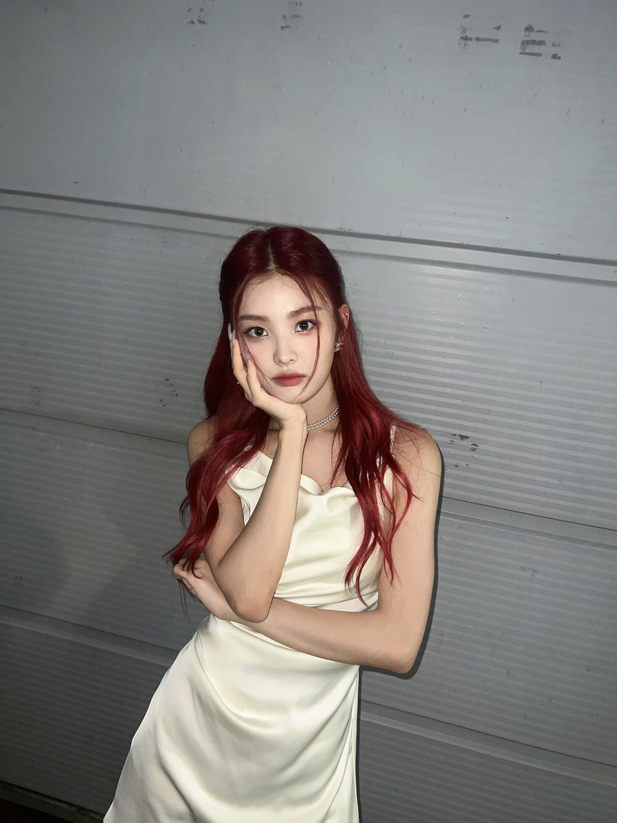 CUBE_LIGHTSUM's tweet photo. [#상아] Twinkle 💖✨ https://t.co/JpT6XSzW0x