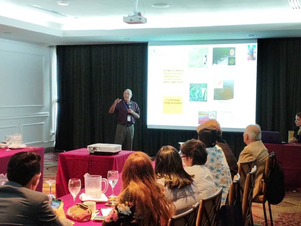 CEAC_Cuba's tweet photo. Investigadores  del @ceacCuba participaron del 24 a 28 de julio, en  taller regional para monitoreo de la calidad del  agua incorporando el análisis de cianobacterias, parámetros  fisicoquímicos y el uso de isótopos estables, realizado en #ICGES - Panamá, auspiciado por @iaeaorg https://t.co/rnPkaOeiQq