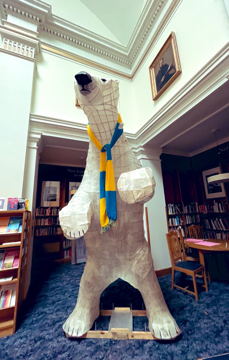 “Oot and aboot” today and came across an oversized #PolarBear in the Scottish Summer 🤔😜 #Fun #FamilyTime #ExploringScotland