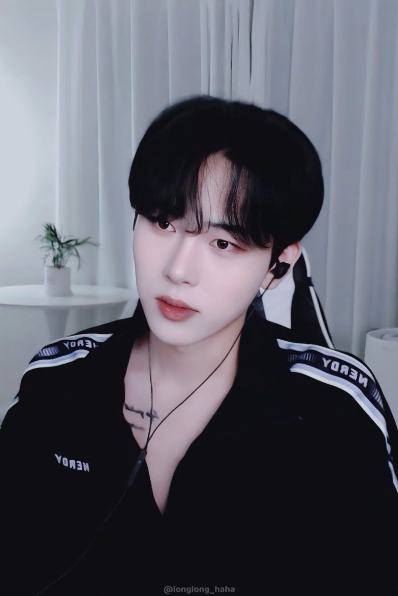 longlong_haha's tweet photo. ☺️

#정현 #이정현 #JUNGHYUN https://t.co/NLt4UJExtC