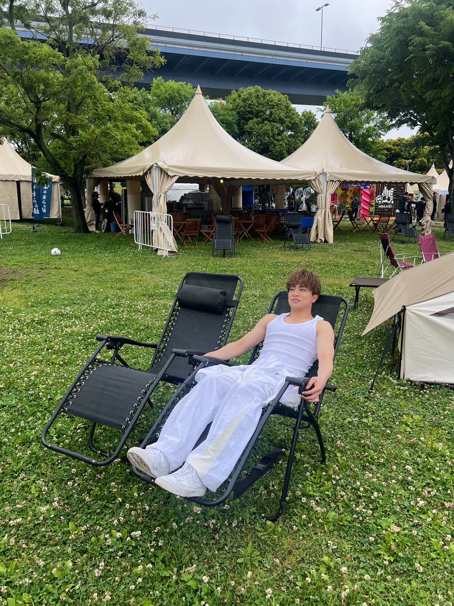 generationsfext's tweet photo. 🎂#白濱亜嵐 𝙃𝙖𝙥𝙥𝙮 𝘽𝙞𝙧𝙩𝙝𝙙𝙖𝙮🎂

本日‼️8/4は...
我らがリーダー亜嵐の誕生日😊　

『#何でもできるよ白濱亜嵐』のハッシュタグをつけて
たくさんのお祝いメッセージを届けてください🌈

#GENERATIONS 
#GENE_集まれ騒げ繋がれ https://t.co/5mauMOmLal