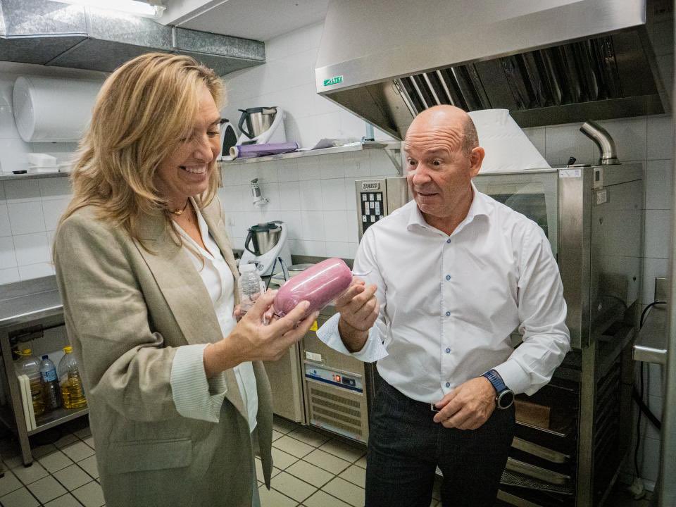 belindaleonf's tweet image. Hemos visitado el Centro Tecnológico Empresarial Alimentario (CTIC-CITA) y la semana pasada el Centro Tecnológico del Calzado (CTCR), con sede en Arnedo.

Hay un compromiso firme del Ejecutivo regional por reforzar y potenciar estos centros.
@lariojaorg