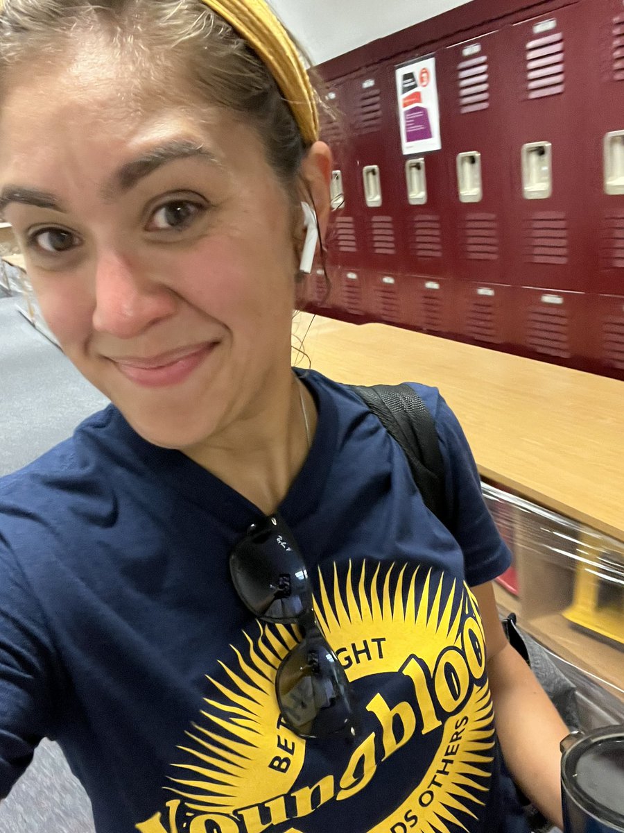 salaisSTEM's tweet photo. Lunch run, done! ✅ Time to get back to preparing for this school year! 👩🏽‍🏫 And yes, I used my school track! #noexcuses @AliefFit_AISD https://t.co/TVtinCzNBq