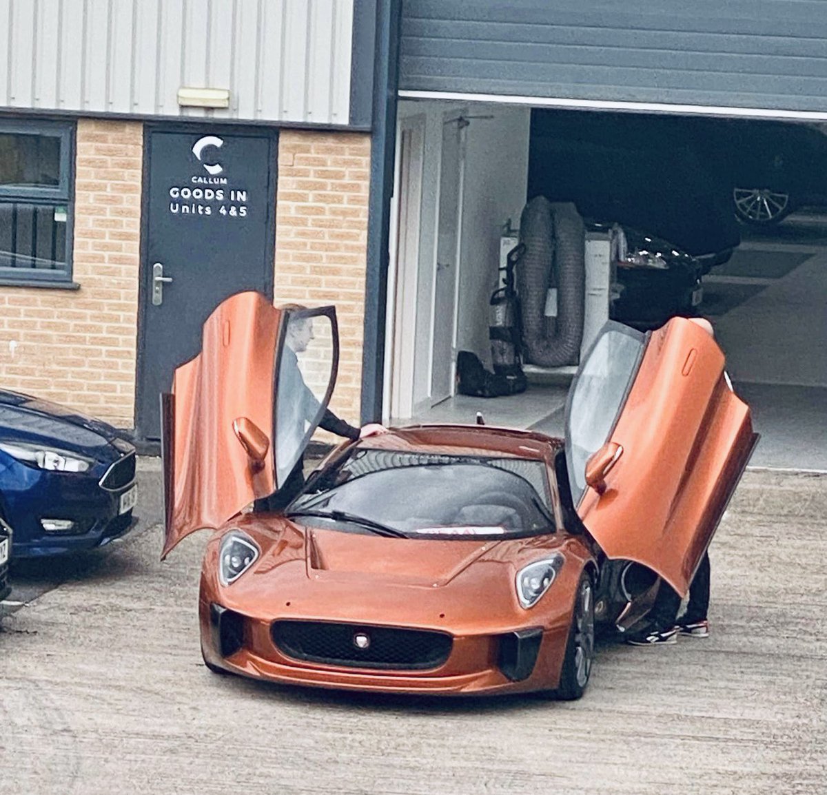 Did someone say electric F-Type at Callum Design!!!!!…….

When a car looks like a prototype👌🏼👌🏼

Is you deposit in <a href="/SeenThruGlass/">Seen Through Glass</a> 😉

<a href="/Jaguar/">Jaguar</a> <a href="/JLR_News/">JLR</a> #electricftype #ev #cars