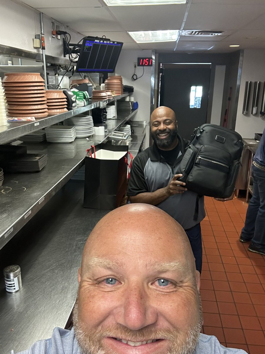 CoachHebert11's tweet photo. 21 months ago I asked @dmeter11 to leave his comfort zone and take a leap of faith with me to a restaurant that needed a 180° turnaround! I promised I would help him on his goal to become a DO! Today…Cheers to you Darryl! Congratulations on your promotion!#ChilisGrows #dreambig https://t.co/BhcuPPShrZ