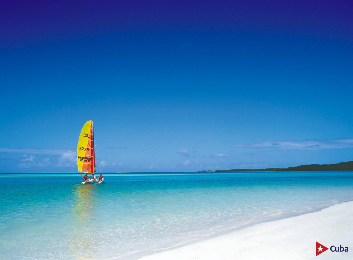 #Cuba es un destino de sol ☀️ y playa 🌊 ideal para disfrutar en los meses de verano, o incluso en el frío invierno. Aventúrate y disfruta 🏖