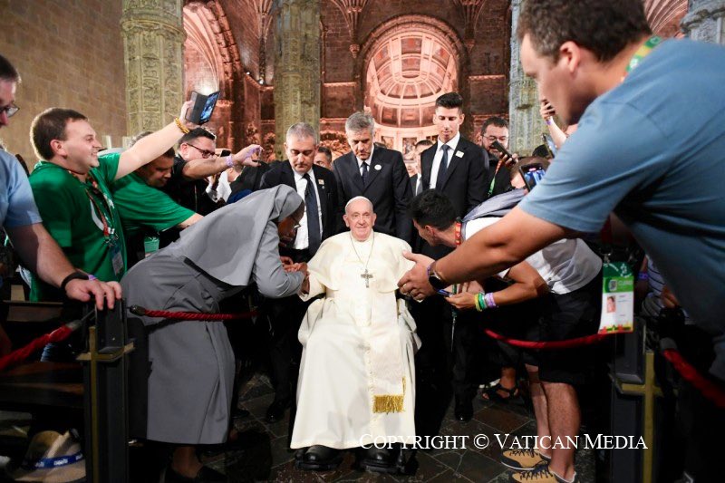 RichRaho's tweet photo. Pope’s impassioned plea to Church leaders: “Please, do not turn the Church into a customs house: there the righteous, peoples whose lives are in order, those properly married, can enter, while everyone else remains outside. No. That is not the Church.” https://t.co/EvWRHYMcL4 https://t.co/jqtu5hH50p