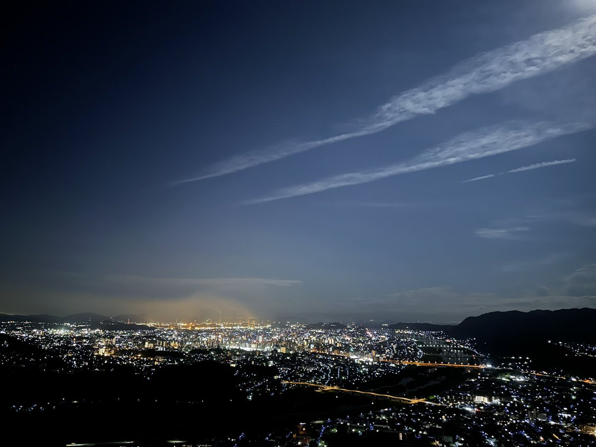 dcd758's tweet photo. ※夜です https://t.co/aZdYop4MZ8